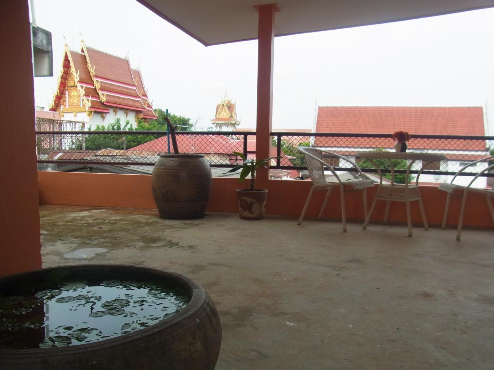28 Rachabutr Hostel Ubon Ratchathani Rom bilde